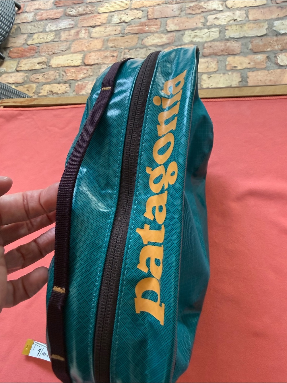 Patagonia Black Hole Cube 6L Teal with Purple, Orange, & Yellow Accents. - Picture 13 of 14